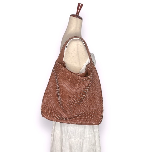 NWOT DEUX LUX Brown Woven Vegan Leather Large Hobo Shoulder Bag - Picture 1 of 8